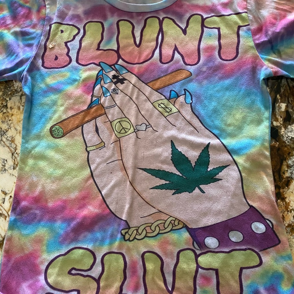 Tye dye blunt slut tee